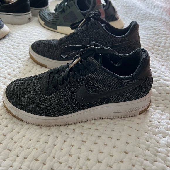 Nike | Air Force 1 Fly Knit Black Grey - Picture 4 of 8